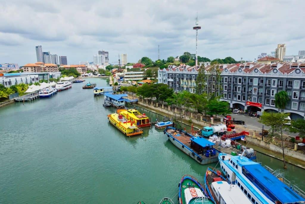 Blick über den Kanal von Malakka in Malaysia